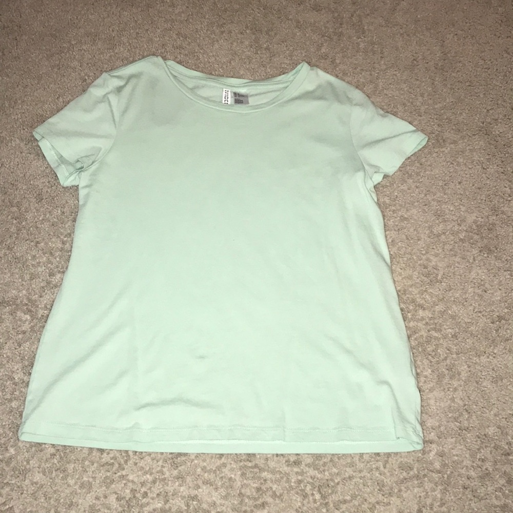Cute and Comfy Light Green Top